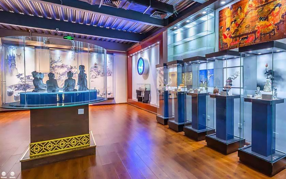 如何利用行為數據優化博物館線上展廳的交互設計？